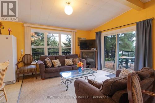 63B O-At-Ka Road, Hastings Highlands, ON - Indoor Photo Showing Living Room