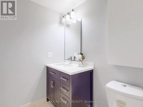 6008 - 14 York Street, Toronto, ON - Indoor Photo Showing Bathroom