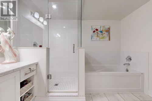 15 - 40 Hargrave Lane, Toronto, ON - Indoor Photo Showing Bathroom