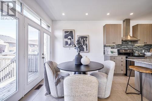 2 Cobb Street, Aurora, ON - Indoor Photo Showing Dining Room