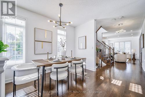 2 Cobb Street, Aurora, ON - Indoor Photo Showing Dining Room