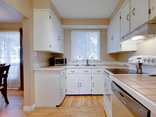 Kitchen - 691 Rue Louis-De-France, Trois-Rivières, QC - Indoor Photo Showing Kitchen With Double Sink