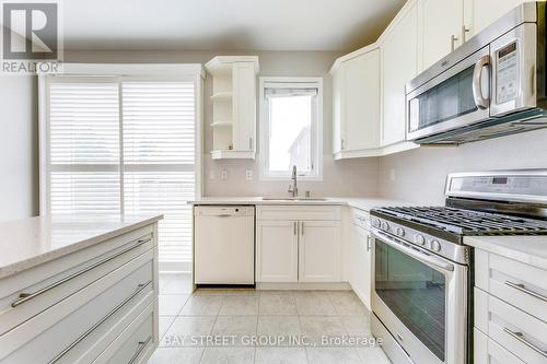 488 Carbert Crescent, Milton, ON - Indoor Photo Showing Kitchen With Upgraded Kitchen