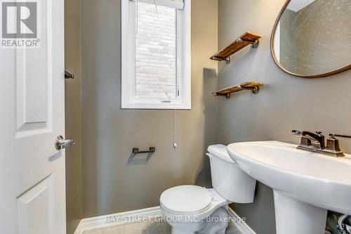 488 Carbert Crescent, Milton, ON - Indoor Photo Showing Bathroom