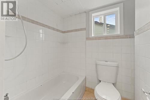 1628 Ford Unit# 1, Windsor, ON - Indoor Photo Showing Bathroom