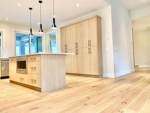 8781 Riverside Drive, Grand Forks, BC - Indoor Photo Showing Kitchen