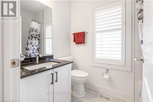 221 Ironwood Way, Georgian Bluffs, ON - Indoor Photo Showing Bathroom