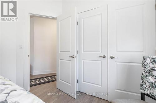 221 Ironwood Way, Georgian Bluffs, ON - Indoor Photo Showing Bedroom