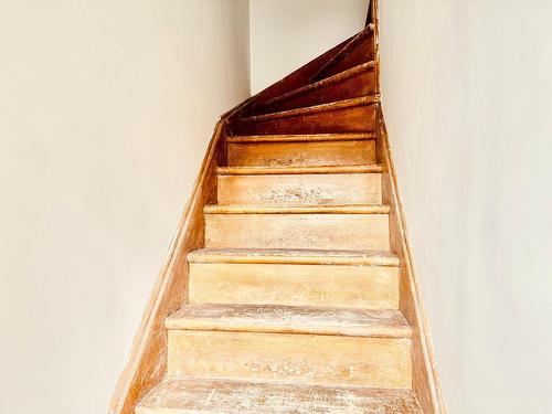 Staircase - 1023 5E Avenue, Montréal (Verdun/Île-Des-Soeurs), QC - Indoor Photo Showing Other Room