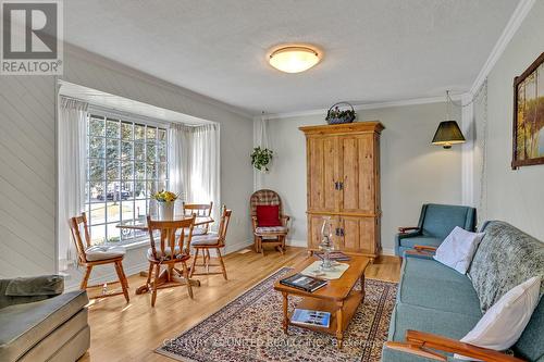 617 Watts Avenue, Peterborough (Ashburnham), ON - Indoor Photo Showing Living Room