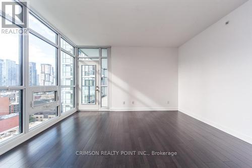 1614 - 210 Simcoe Street, Toronto, ON - Indoor Photo Showing Other Room