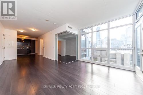 1614 - 210 Simcoe Street, Toronto, ON - Indoor