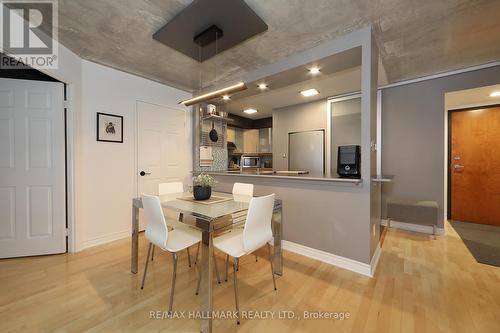 512 - 80 Mill Street, Toronto, ON - Indoor Photo Showing Dining Room