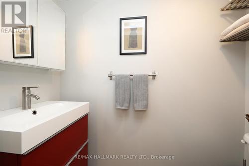 512 - 80 Mill Street, Toronto, ON - Indoor Photo Showing Bathroom