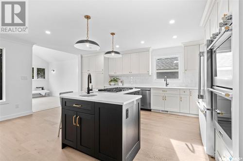 1132 Osler Street, Saskatoon, SK - Indoor Photo Showing Kitchen With Upgraded Kitchen