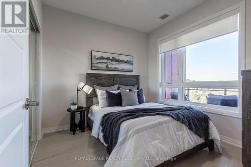 302 - 3265 Carding Mill Trail, Oakville, ON - Indoor Photo Showing Bedroom