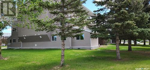 207 1808 Eaglesham Avenue, Weyburn, SK - Outdoor