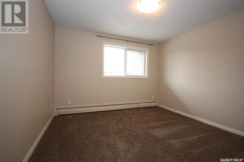 207 1808 Eaglesham Avenue, Weyburn, SK - Indoor Photo Showing Other Room