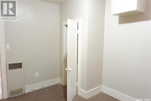 206 7Th Avenue W, Assiniboia, SK - Indoor Photo Showing Other Room