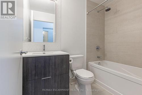 508 - 2520 Eglinton Avenue W, Mississauga, ON - Indoor Photo Showing Bathroom