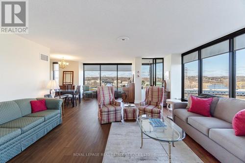 710 - 2045 Lake Shore Boulevard W, Toronto, ON - Indoor Photo Showing Living Room