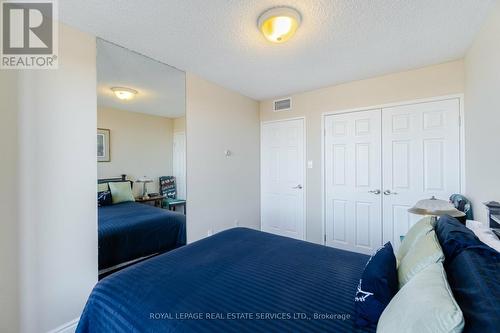 710 - 2045 Lake Shore Boulevard W, Toronto, ON - Indoor Photo Showing Bedroom