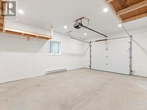 43 Eugene Avenue, Whitehorse, YT - Indoor Photo Showing Garage