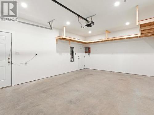 43 Eugene Avenue, Whitehorse, YT - Indoor Photo Showing Garage