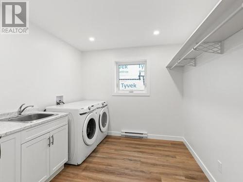 43 Eugene Avenue, Whitehorse, YT - Indoor Photo Showing Laundry Room