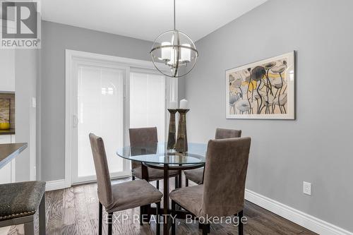 95 Tomahawk Drive, Grimsby, ON - Indoor Photo Showing Dining Room