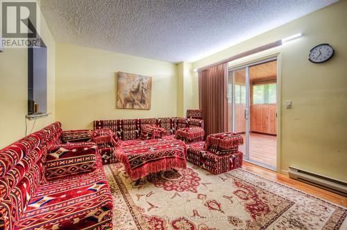 451 Auden Road, Guelph, ON - Indoor Photo Showing Living Room