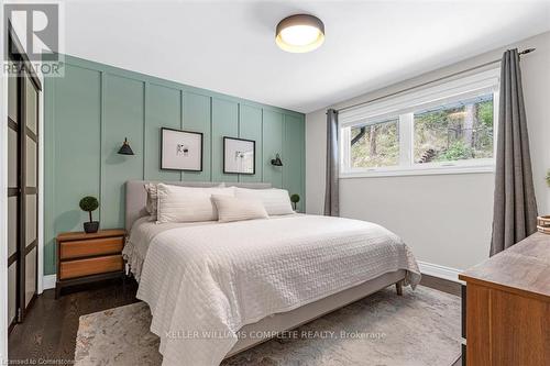 46 Terrace Drive, Hamilton, ON - Indoor Photo Showing Bedroom