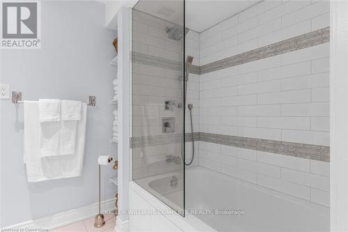 46 Terrace Drive, Hamilton, ON - Indoor Photo Showing Bathroom