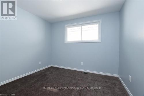 2033 Brampton Street, Hamilton, ON - Indoor Photo Showing Other Room