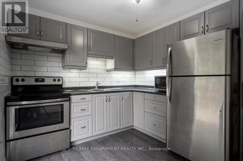 36 Sumach Street, Hamilton, ON - Indoor Photo Showing Kitchen