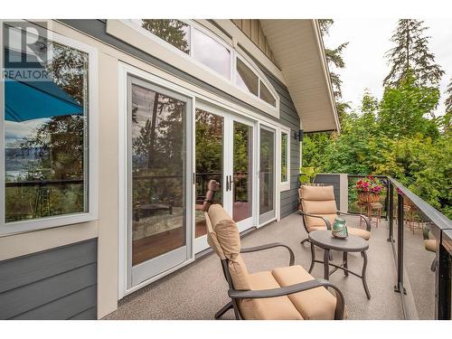 5139 Lakeshore Road, Kelowna, BC - Outdoor With Deck Patio Veranda With Exterior