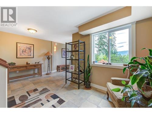 5139 Lakeshore Road, Kelowna, BC - Indoor Photo Showing Other Room