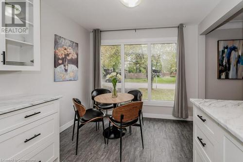 10 Greenwood Avenue, Cambridge, ON - Indoor Photo Showing Dining Room