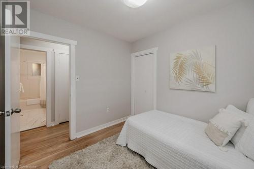 10 Greenwood Avenue, Cambridge, ON - Indoor Photo Showing Bedroom