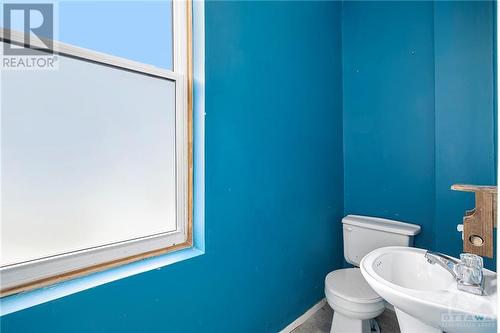 50 Mcgill Street, Smiths Falls, ON - Indoor Photo Showing Bathroom