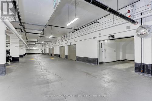 Th16 - 270 Davenport Road, Toronto, ON - Indoor Photo Showing Garage