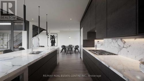 30 Linda Road, Georgina, ON - Indoor Photo Showing Kitchen With Upgraded Kitchen