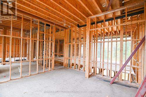 30 Linda Road, Georgina, ON - Indoor Photo Showing Other Room