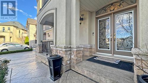 40 Meadow Ridge Court, Vaughan, ON - Outdoor