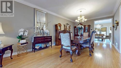 40 Meadow Ridge Court, Vaughan, ON - Indoor Photo Showing Dining Room