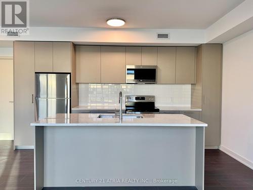 Ph02 - 101 Cathedral High Street, Markham, ON - Indoor Photo Showing Kitchen With Double Sink