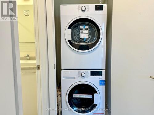 Ph02 - 101 Cathedral High Street, Markham, ON - Indoor Photo Showing Laundry Room