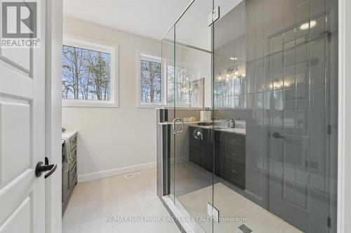 1311 Heritage Line S, Otonabee-South Monaghan, ON - Indoor Photo Showing Bathroom