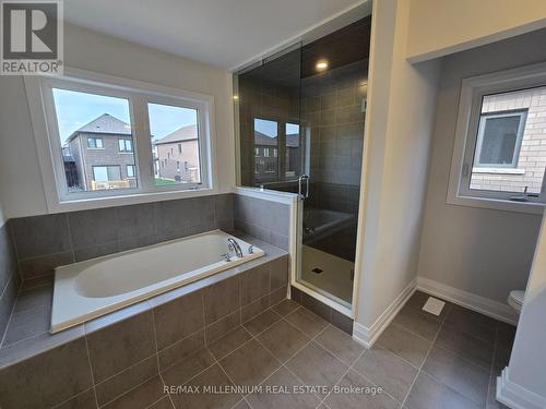 813 Knights Lane, Woodstock, ON - Indoor Photo Showing Bathroom