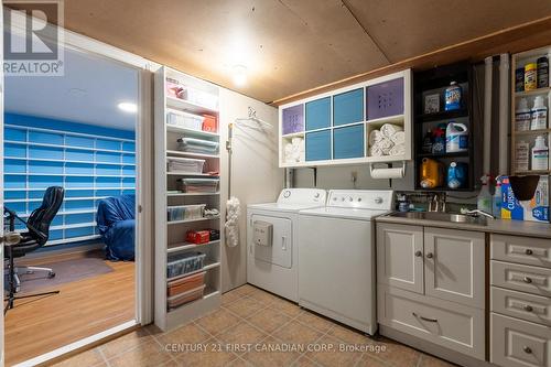 39 Brunswick Avenue, London, ON - Indoor Photo Showing Laundry Room